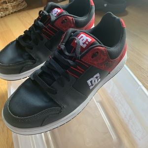 DC Skate shoes